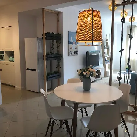 Apartament Slowianski Apartment *